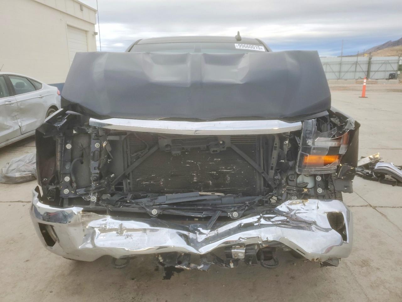 2016 CHEVROLET SILVERADO K1500 LT photo 5