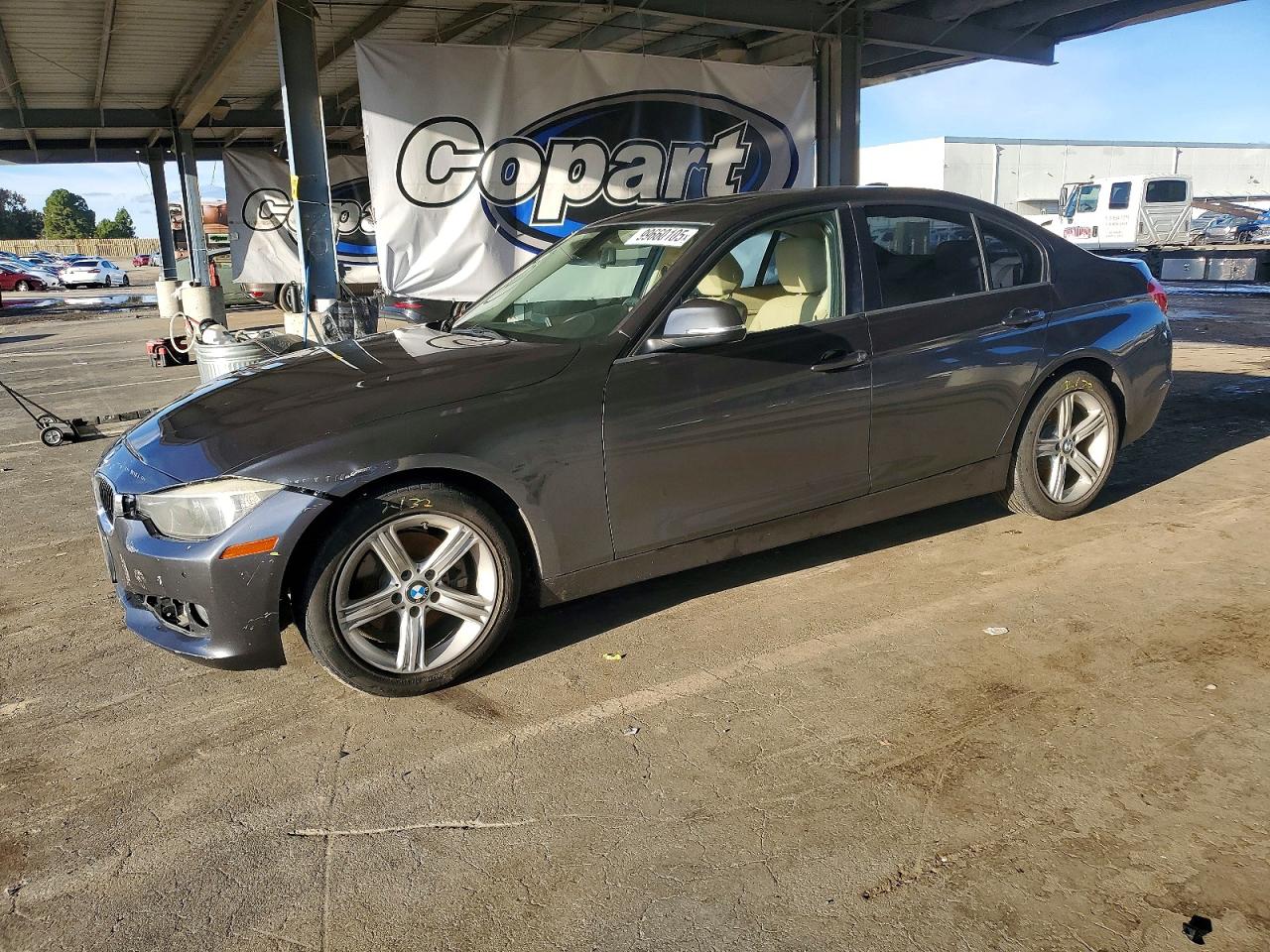 2015 BMW 320