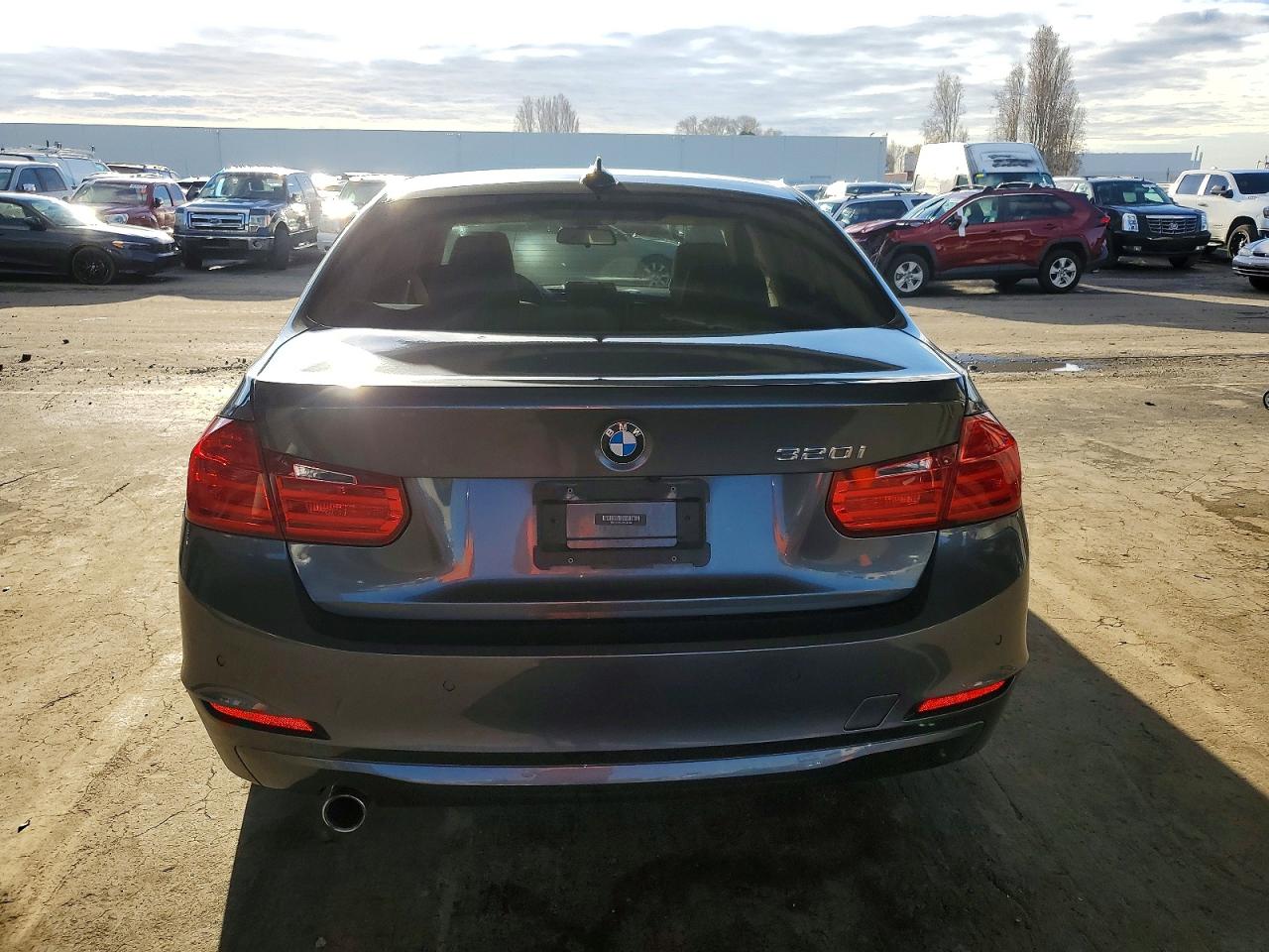 2015 BMW 320 I photo 16