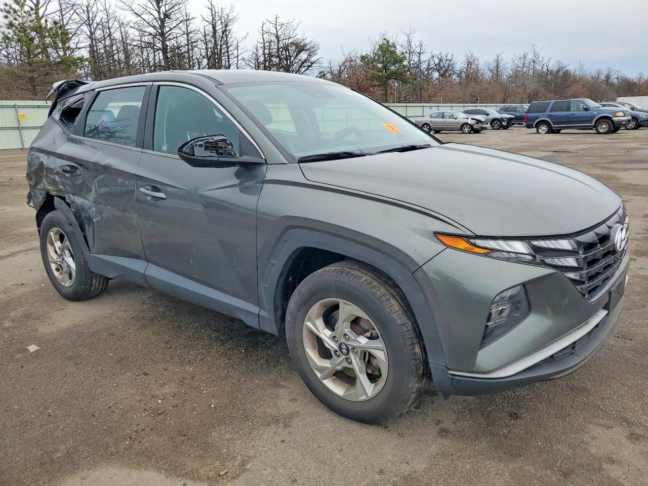 2022 HYUNDAI TUCSON SE photo 4