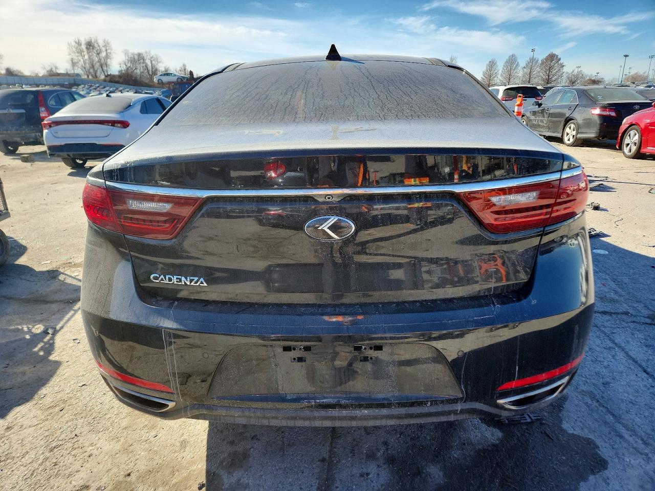 2017 KIA CADENZA PREMIUM photo 6