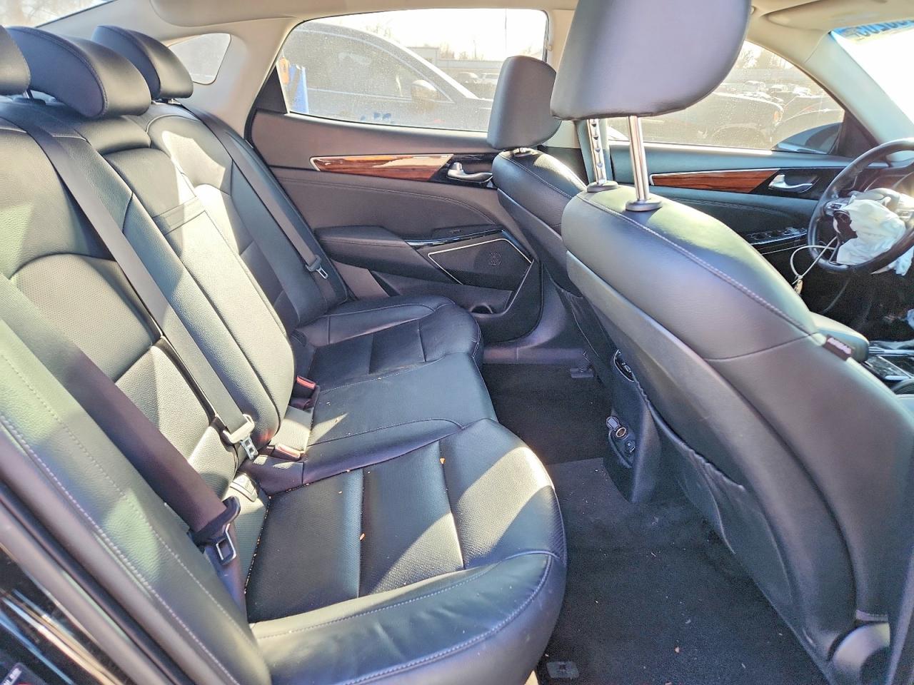 2017 KIA CADENZA PREMIUM photo 10