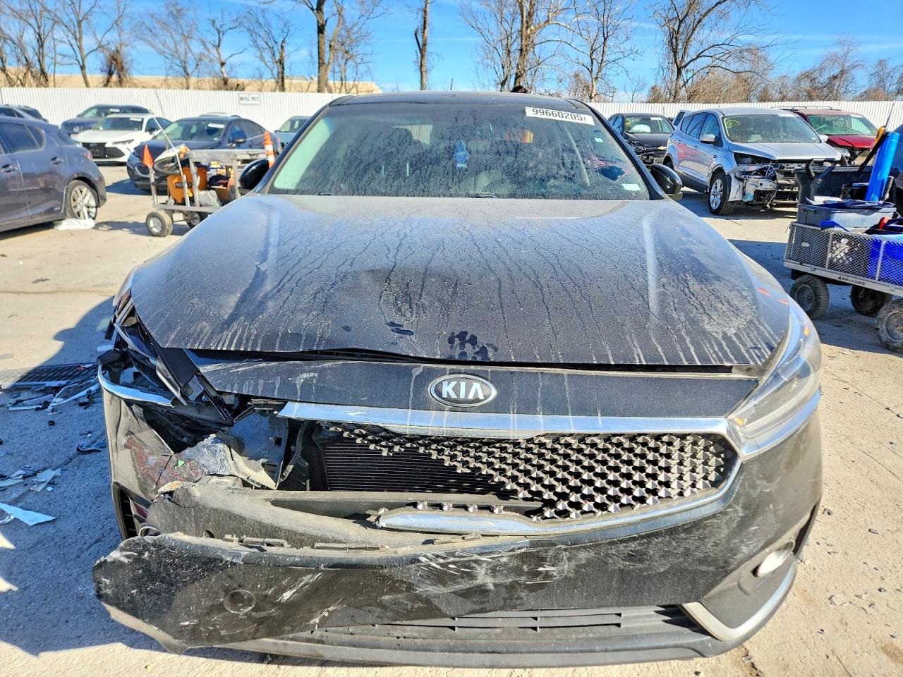 2017 KIA CADENZA PREMIUM photo 5