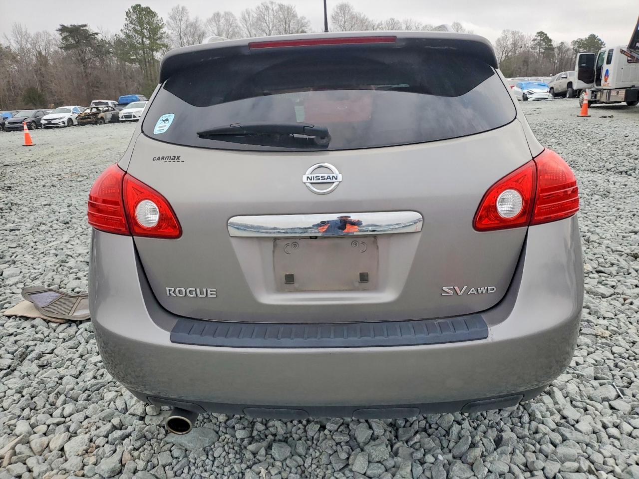 2013 NISSAN ROGUE S photo 6
