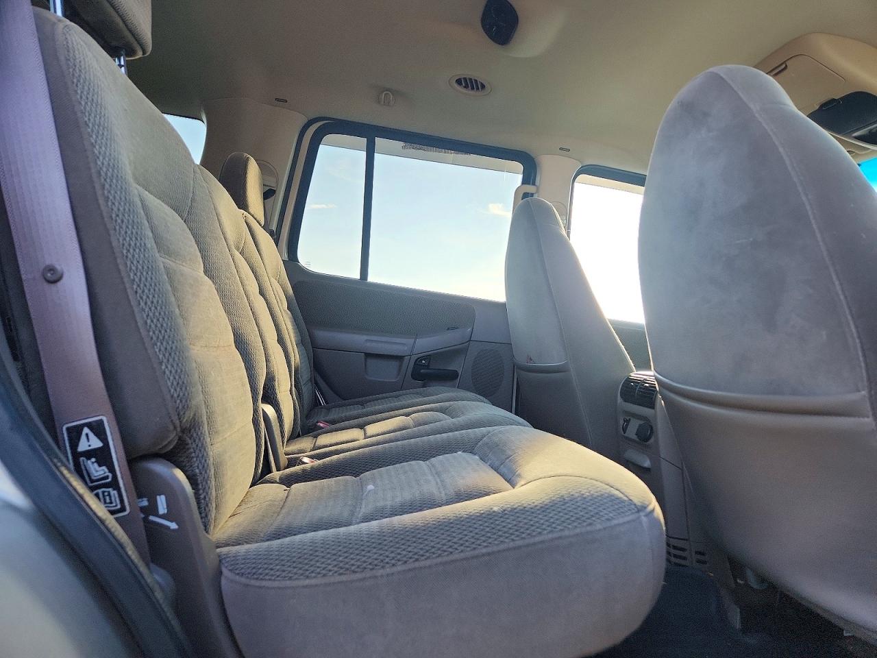 2002 FORD EXPLORER XLT photo 10