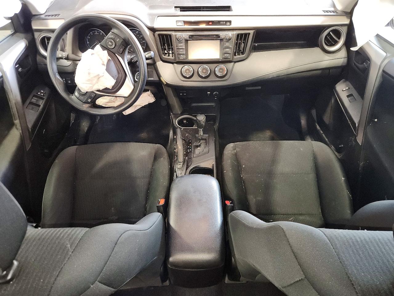 2018 TOYOTA RAV4 LE photo 8