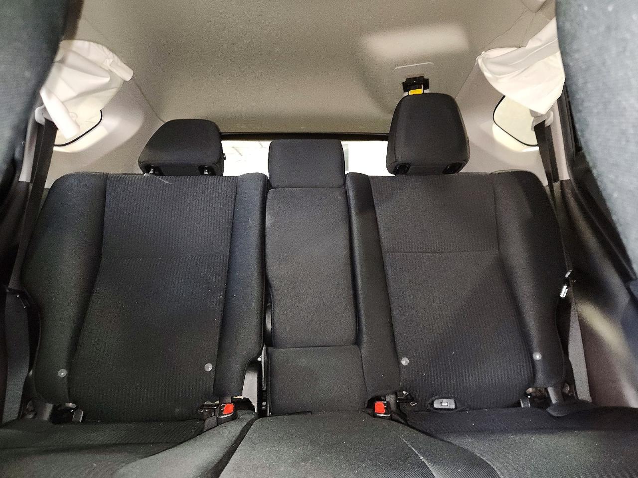 2018 TOYOTA RAV4 LE photo 10