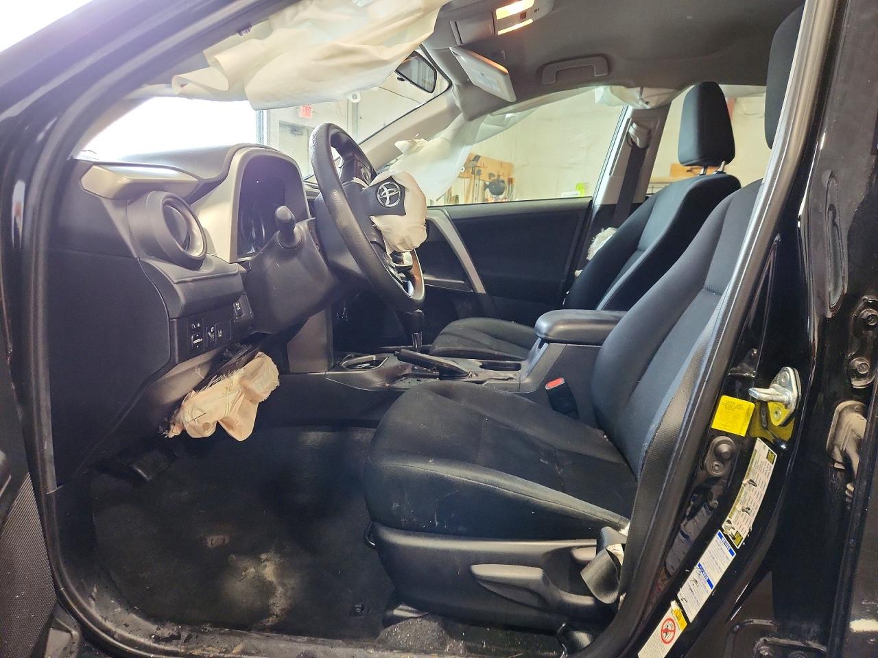 2018 TOYOTA RAV4 LE photo 7