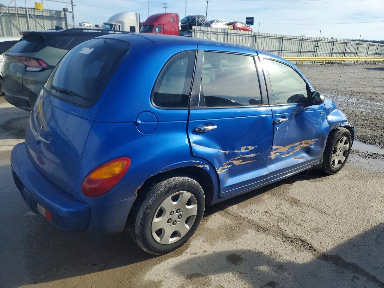 2005 CHRYSLER PT CRUISER photo 3