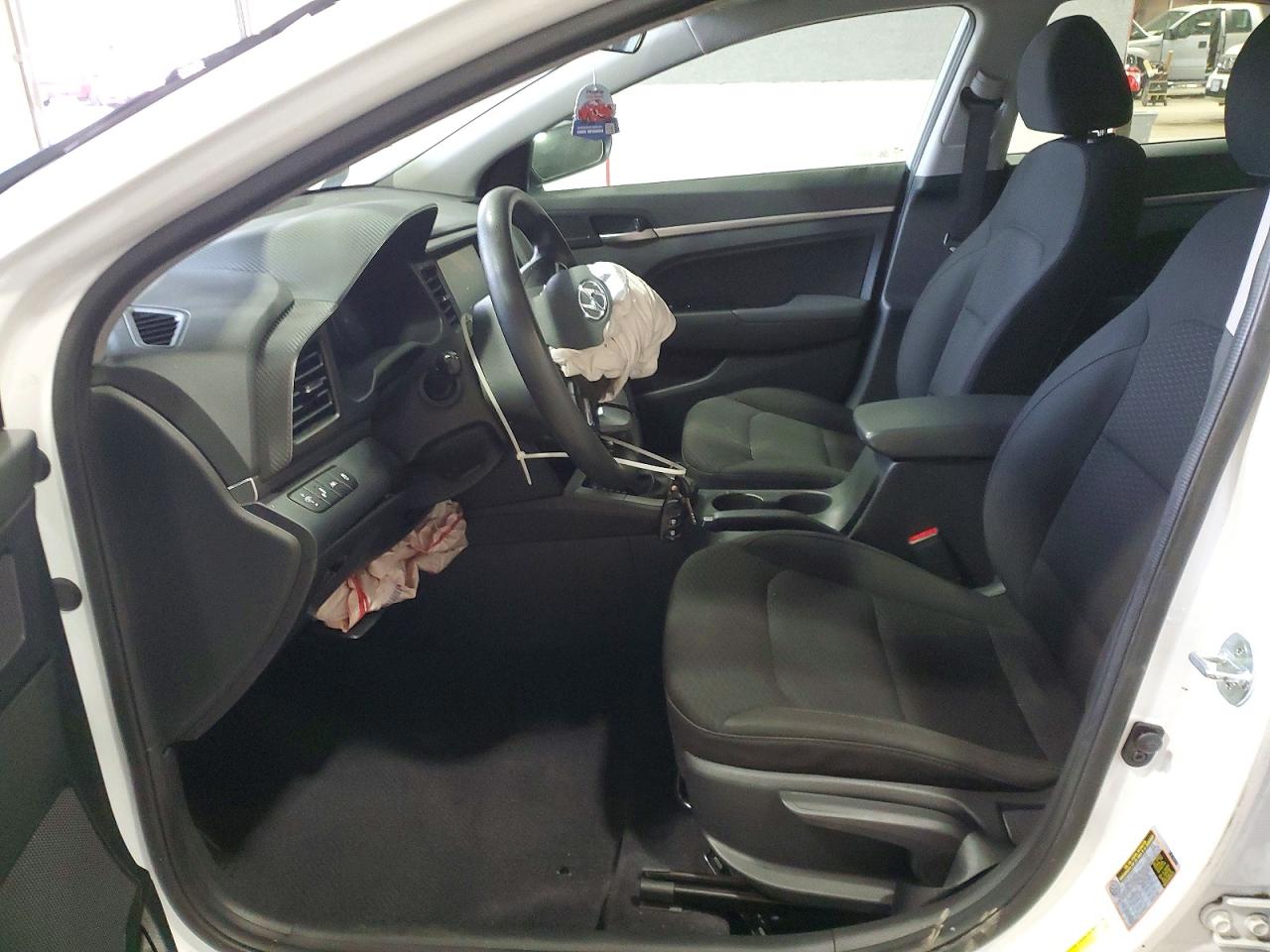 2020 HYUNDAI ELANTRA SEL photo 7