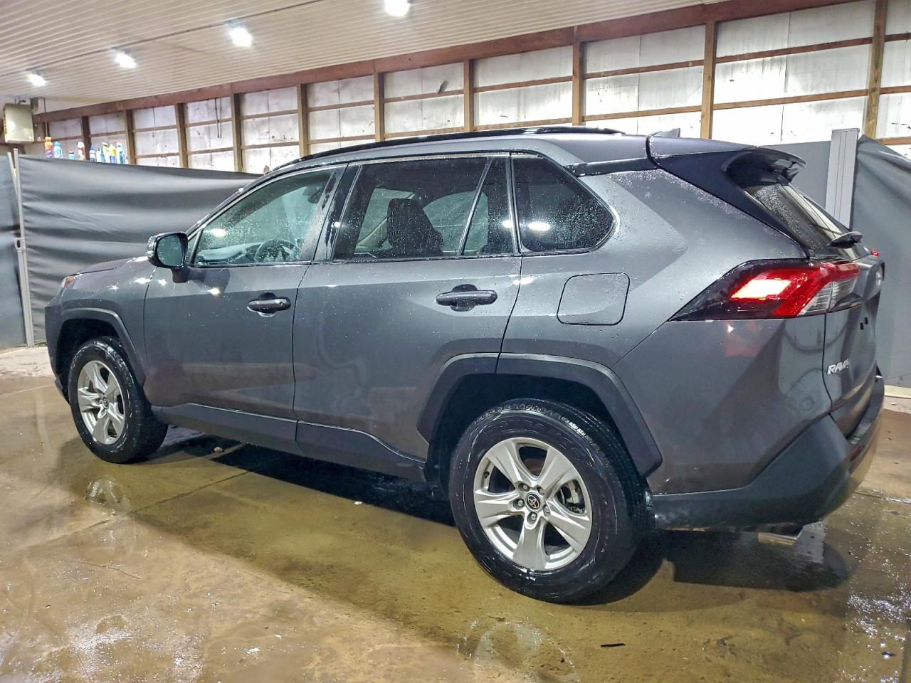2024 TOYOTA RAV4 XLE photo 2