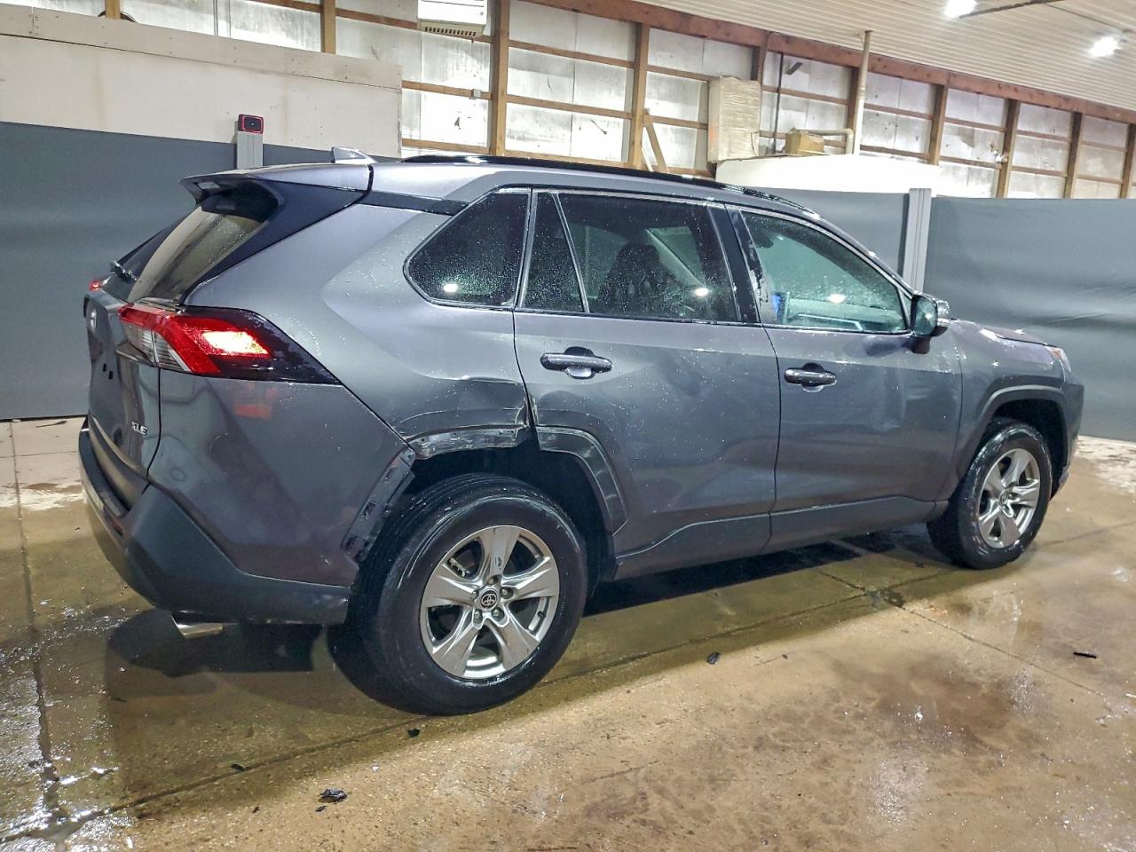 2024 TOYOTA RAV4 XLE photo 3