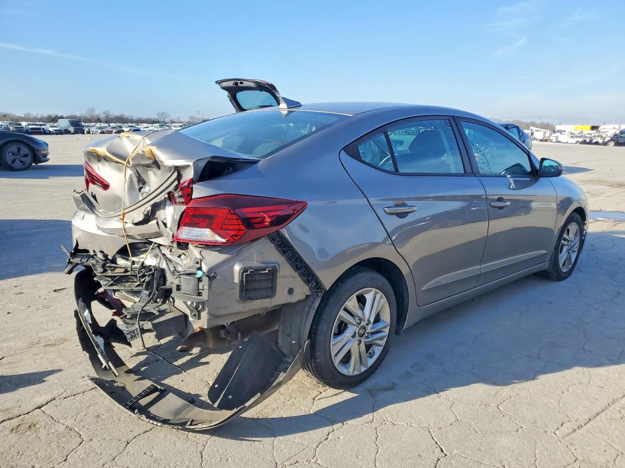 2020 HYUNDAI ELANTRA SEL photo 3