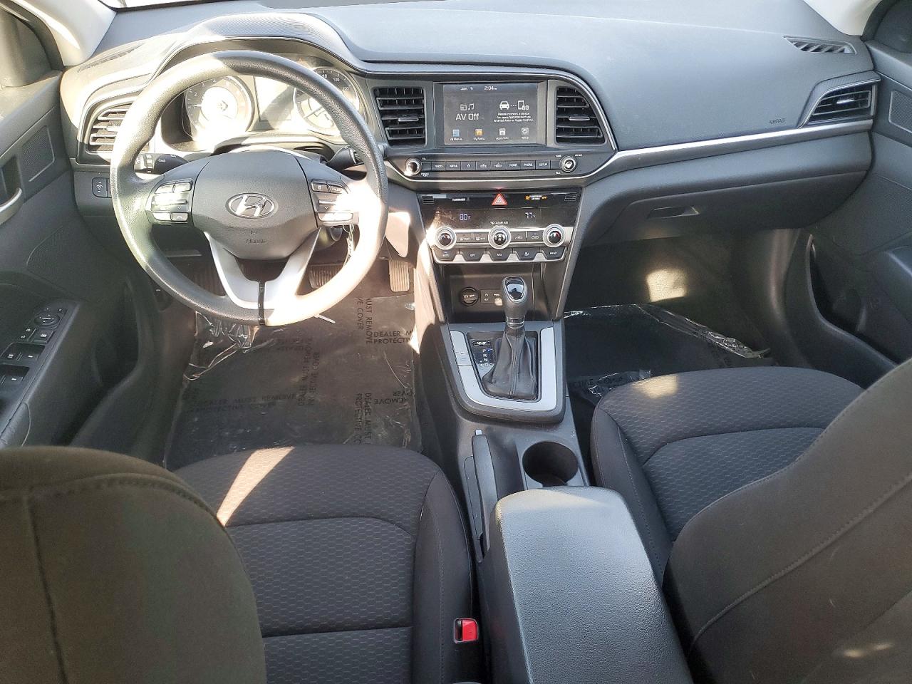 2020 HYUNDAI ELANTRA SEL photo 8