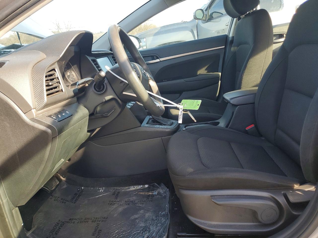 2020 HYUNDAI ELANTRA SEL photo 7