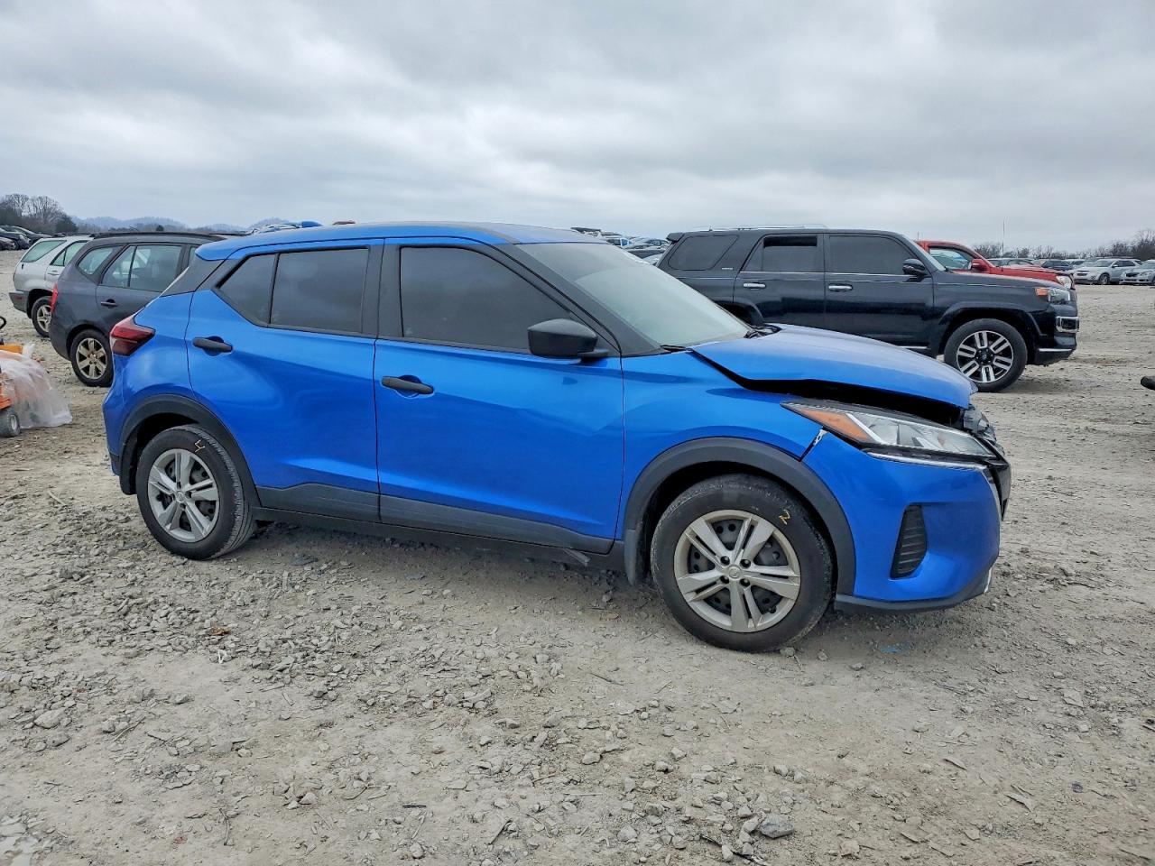 2021 NISSAN KICKS S photo 4