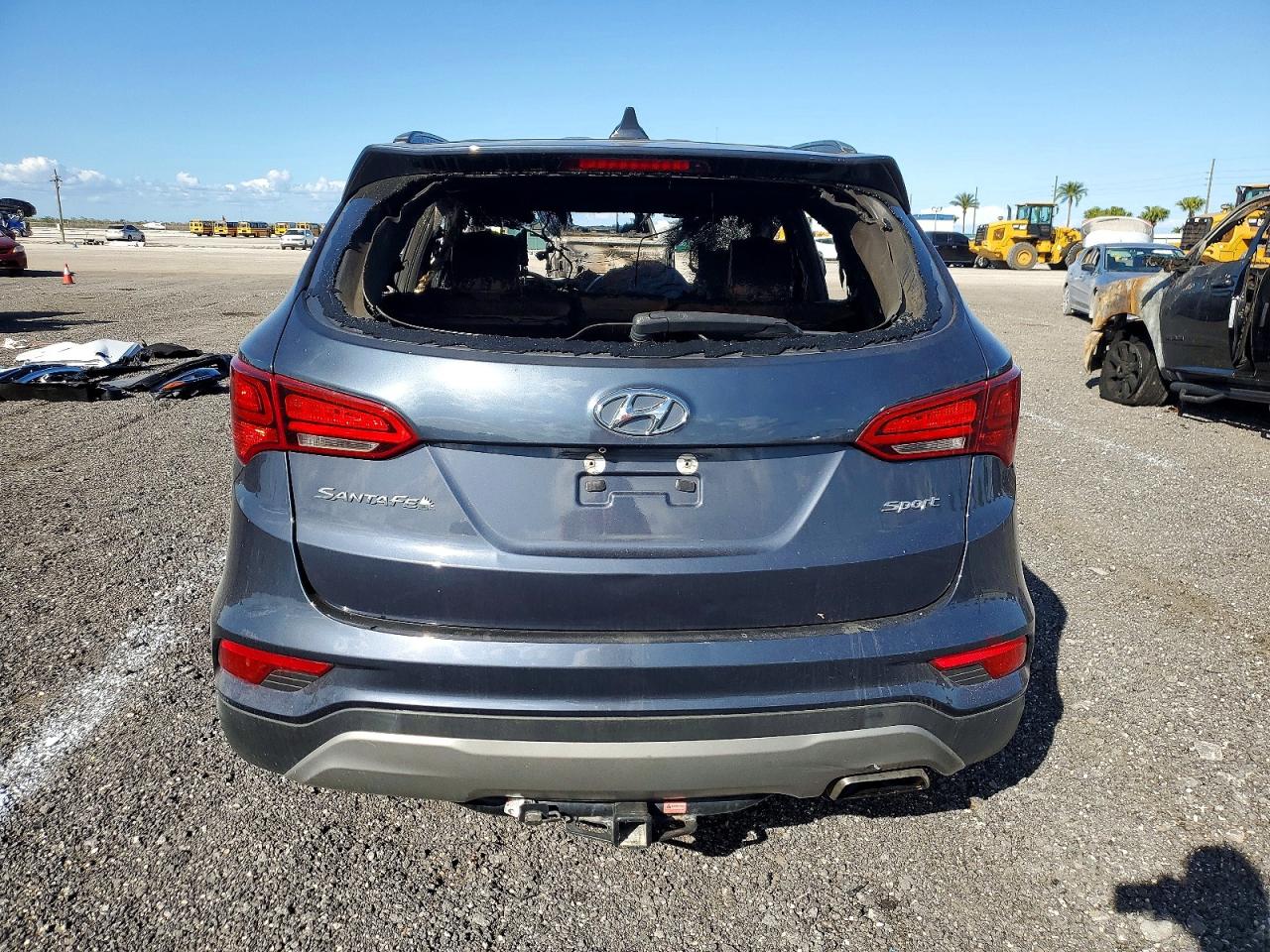 2017 HYUNDAI SANTA FE SPORT photo 6