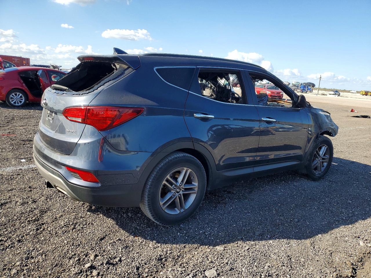 2017 HYUNDAI SANTA FE SPORT photo 3