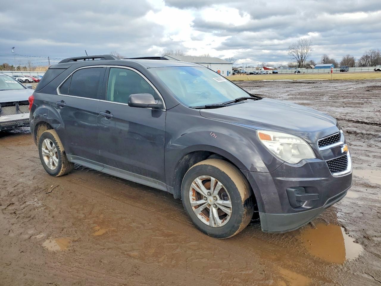 2015 CHEVROLET EQUINOX LT photo 4