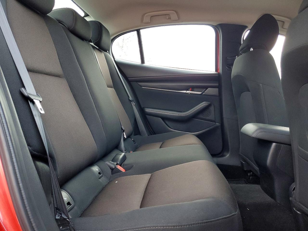 2019 MAZDA 3 photo 10