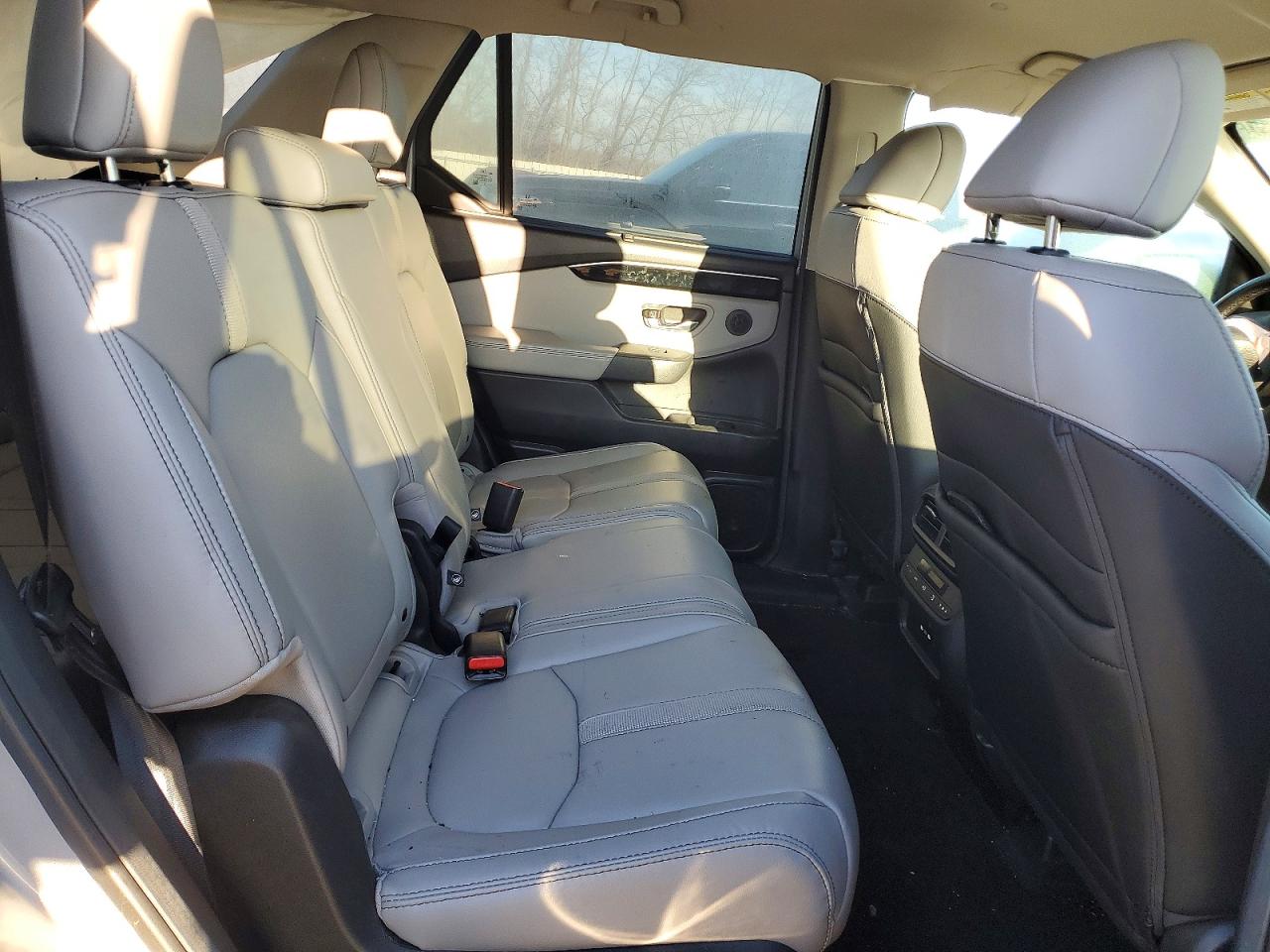2025 HONDA PILOT EXL photo 11
