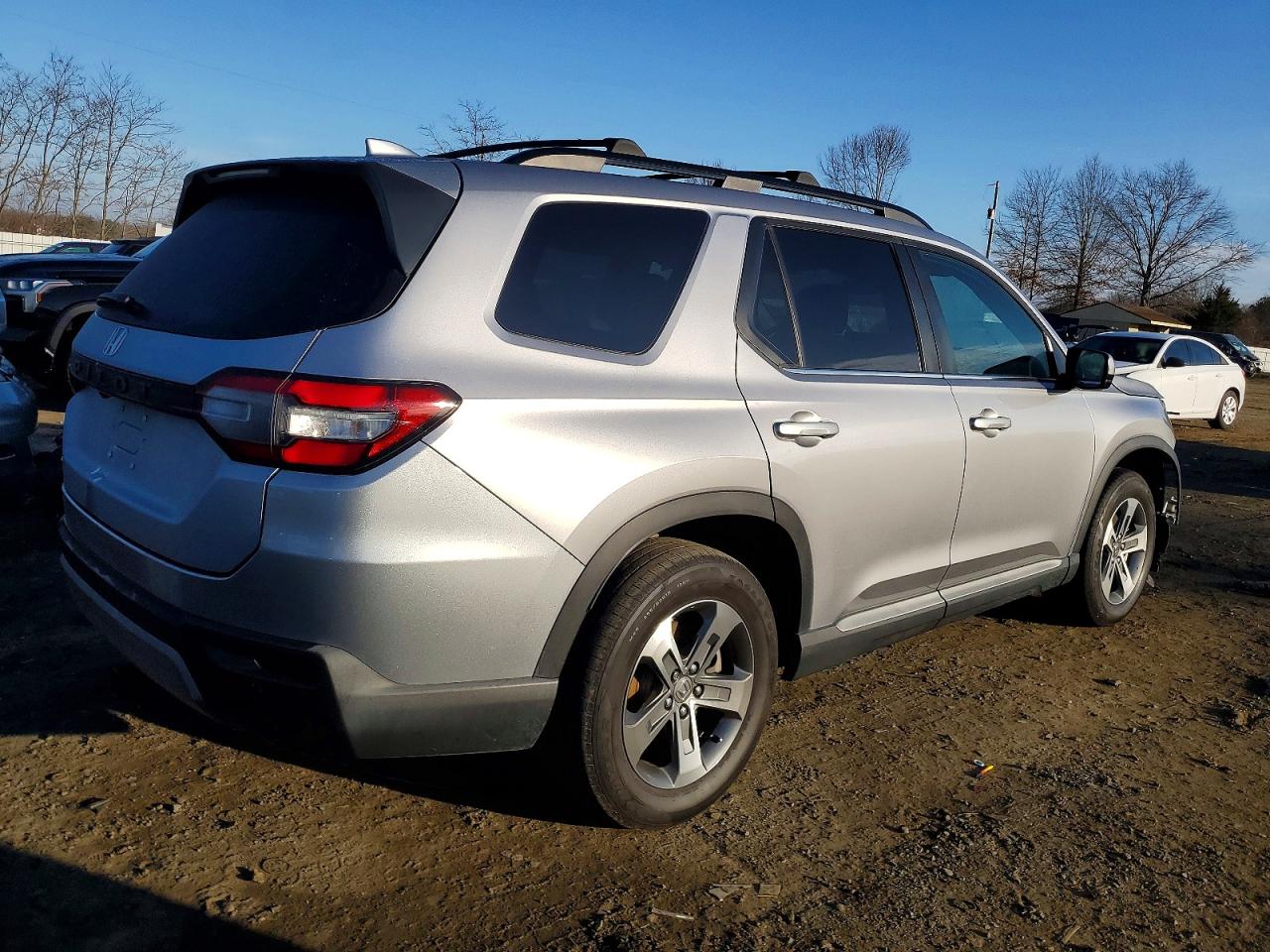 2025 HONDA PILOT EXL photo 3