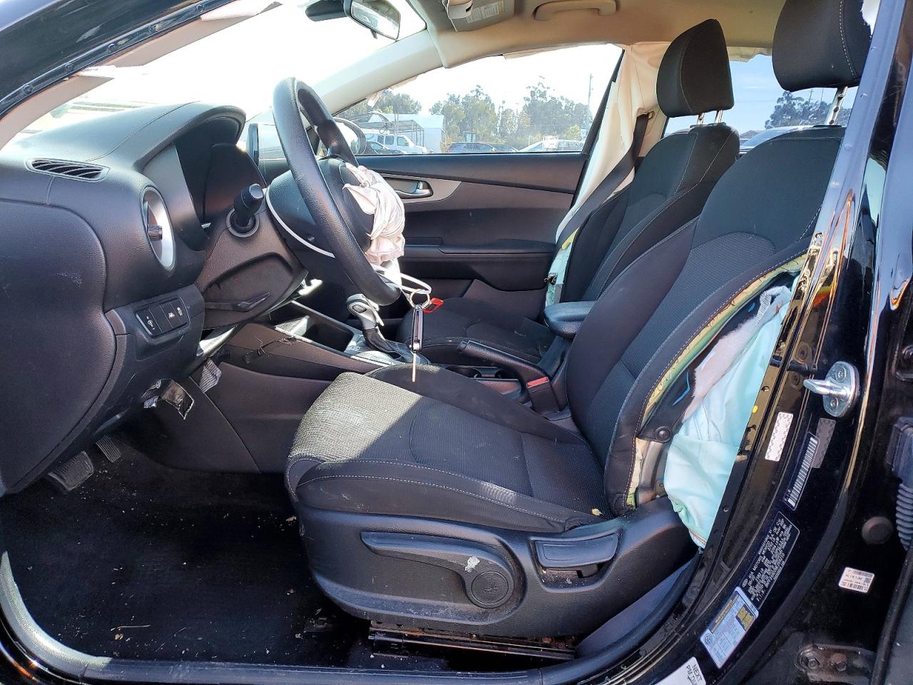2021 KIA FORTE FE photo 13