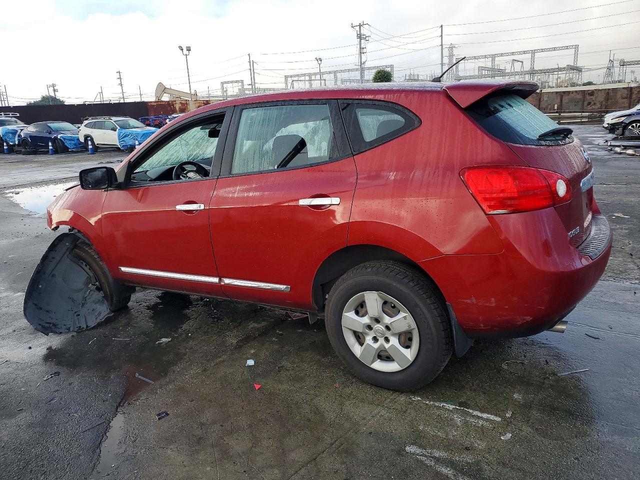 2013 NISSAN ROGUE S photo 2
