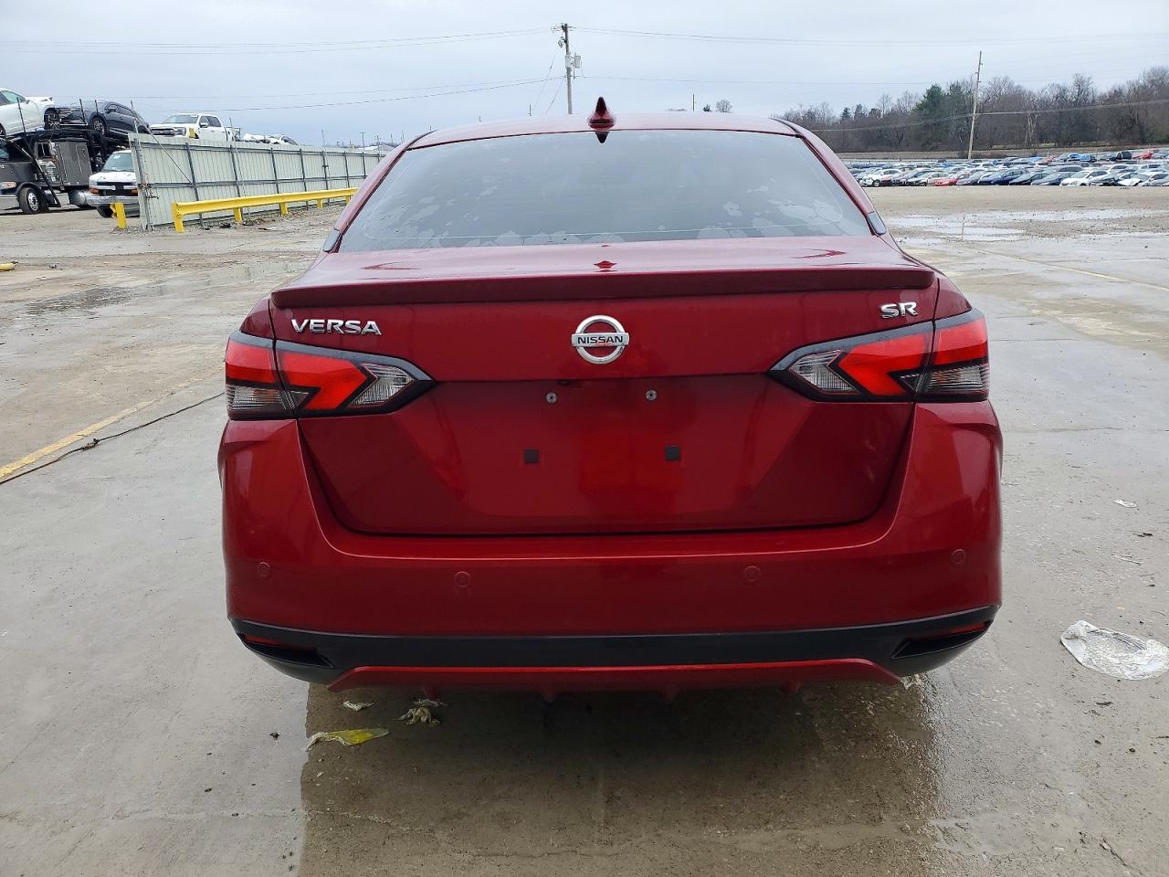 2021 NISSAN VERSA SR photo 6