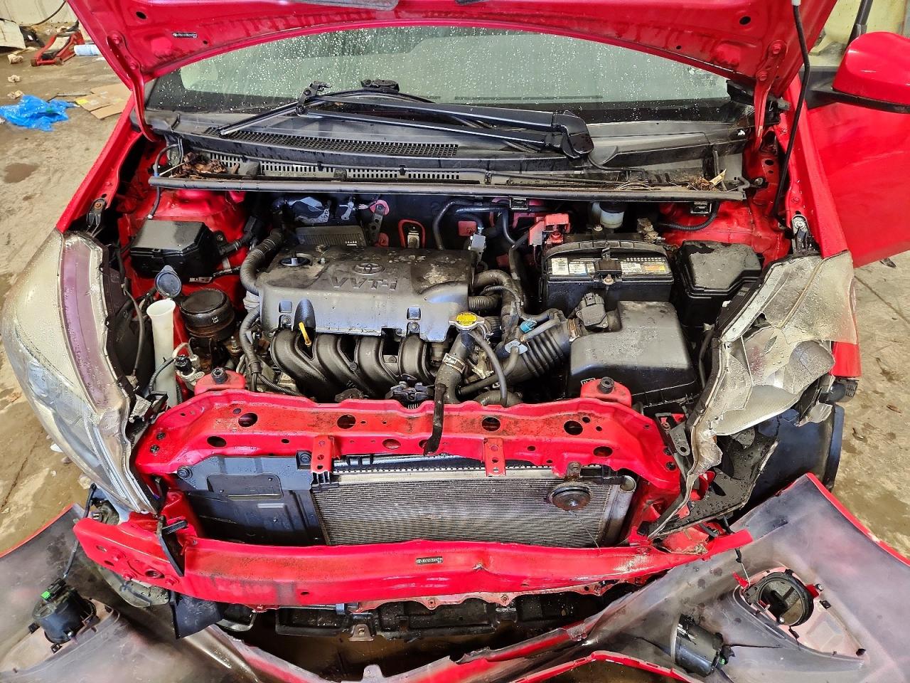 2014 TOYOTA YARIS photo 11