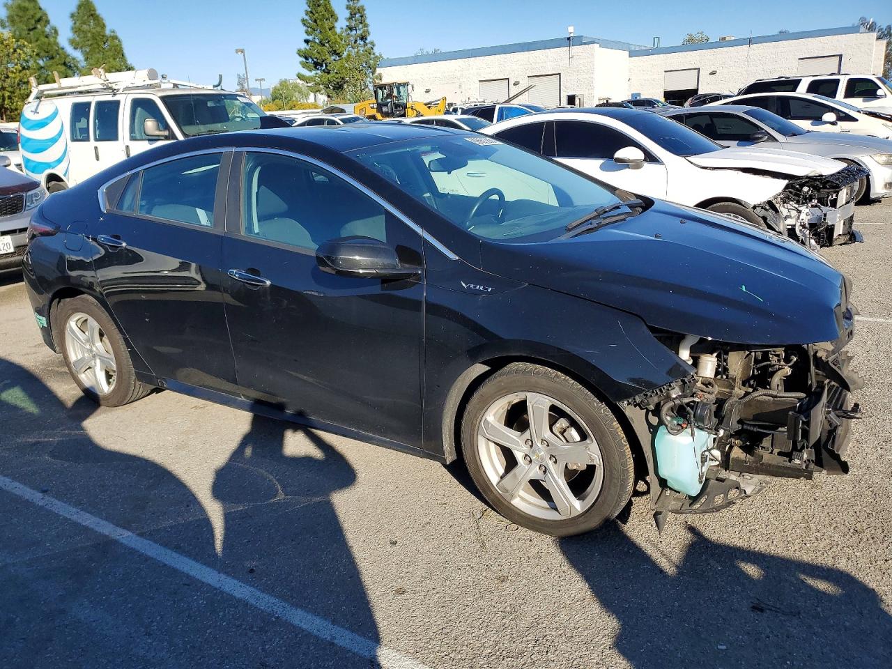 2017 CHEVROLET VOLT LT photo 4