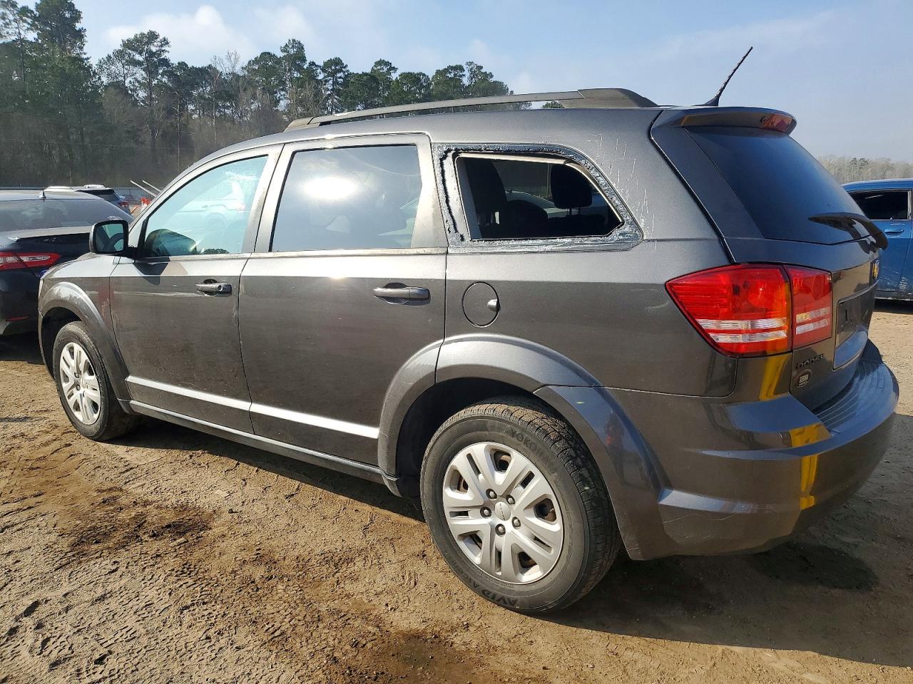 2017 DODGE JOURNEY SE photo 2
