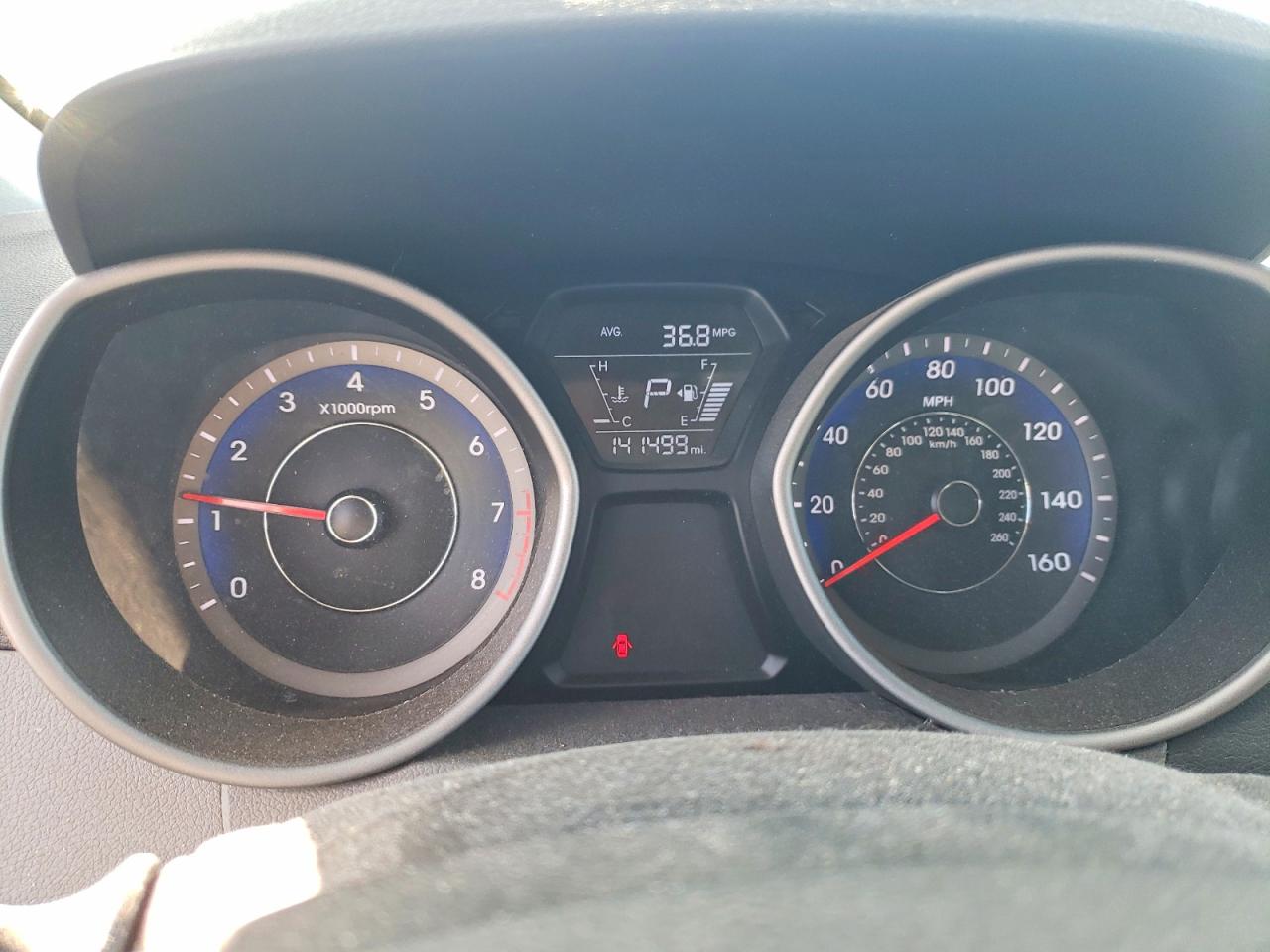 2016 HYUNDAI ELANTRA SE photo 9