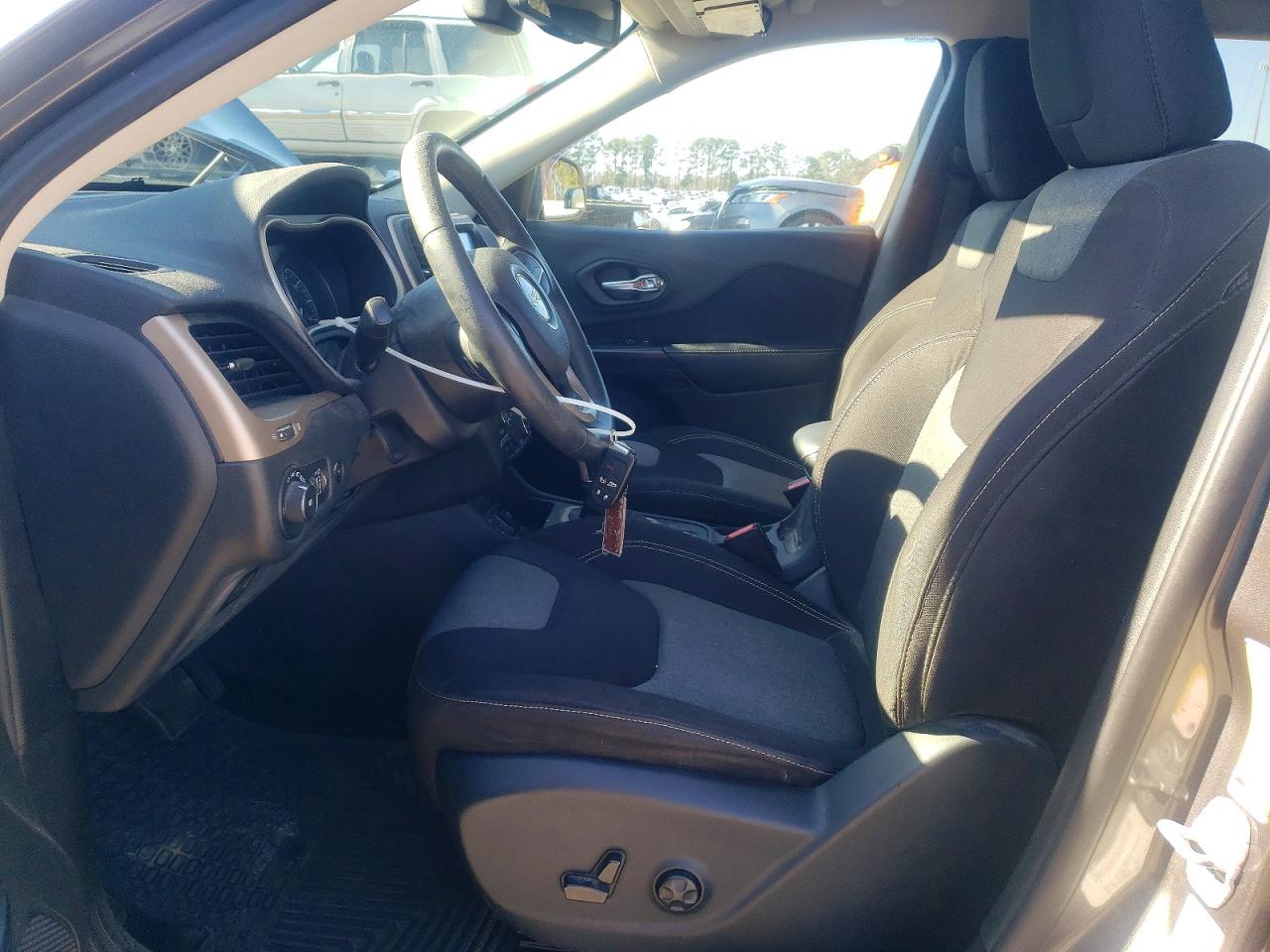 2014 JEEP CHEROKEE LATITUDE photo 7