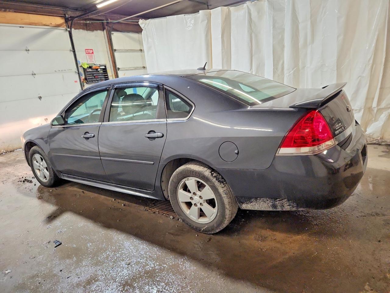 2010 CHEVROLET IMPALA LT photo 2