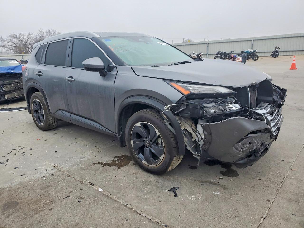 2024 NISSAN ROGUE SV photo 4