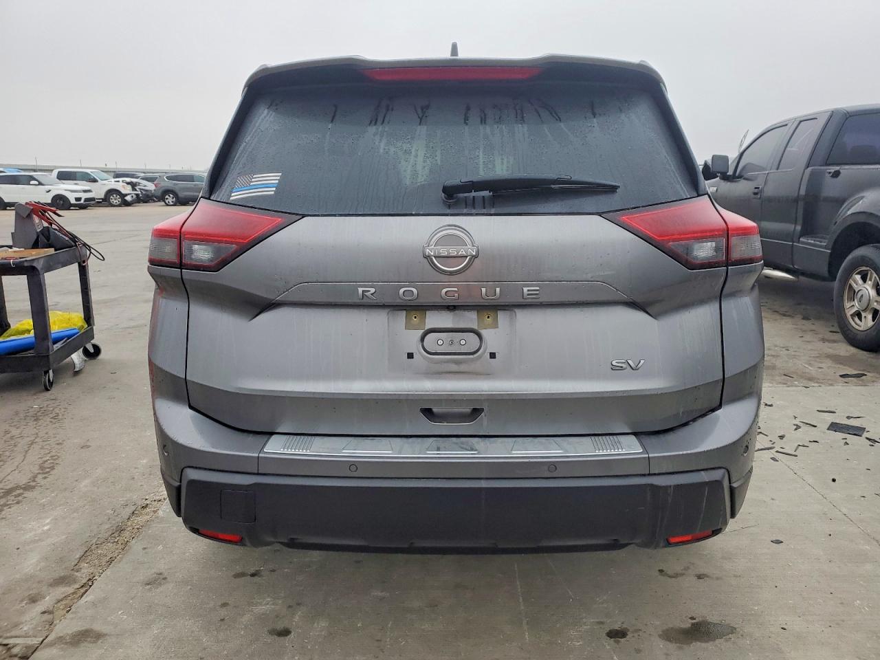 2024 NISSAN ROGUE SV photo 6