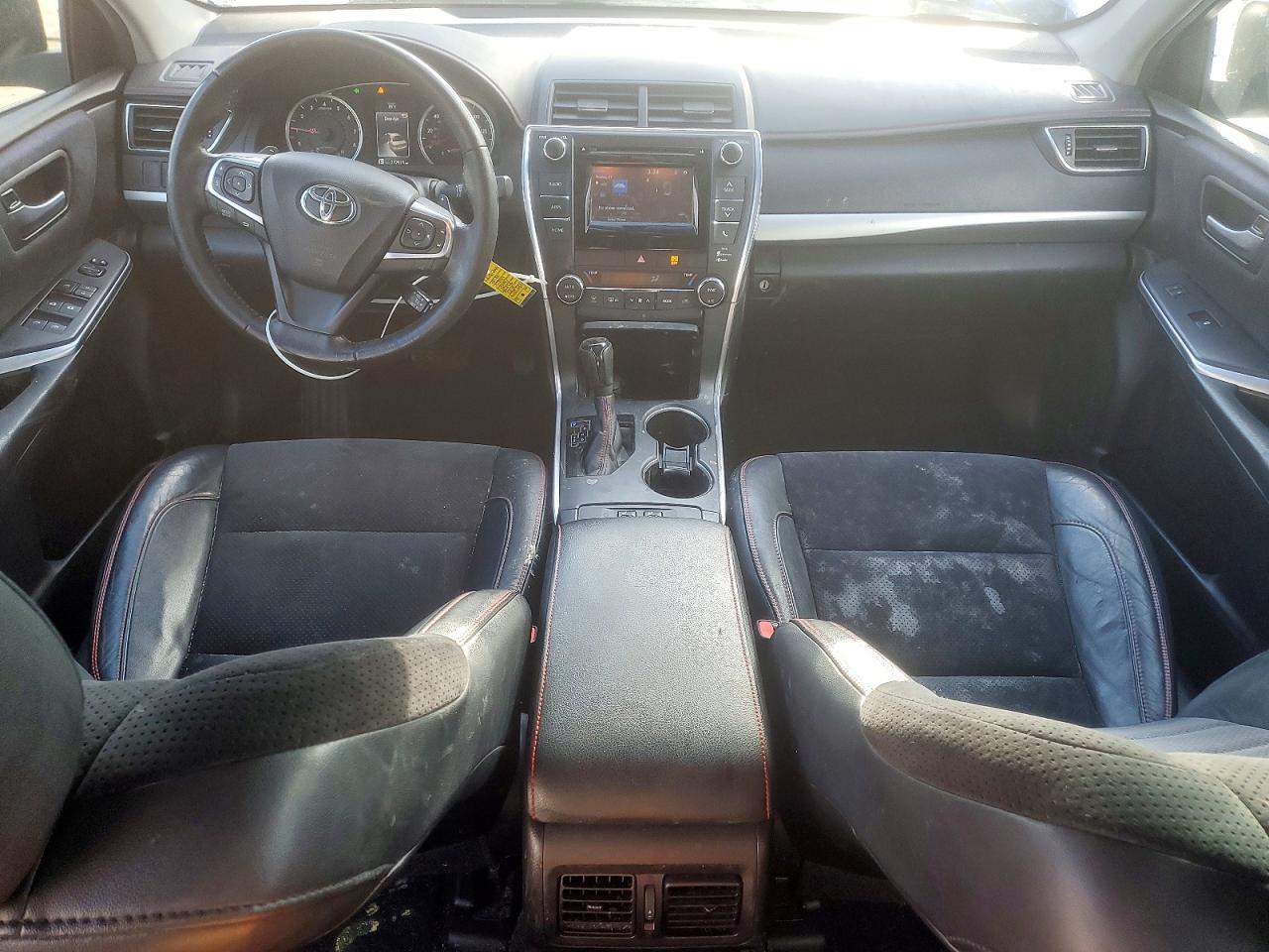 2015 TOYOTA CAMRY XSE photo 8