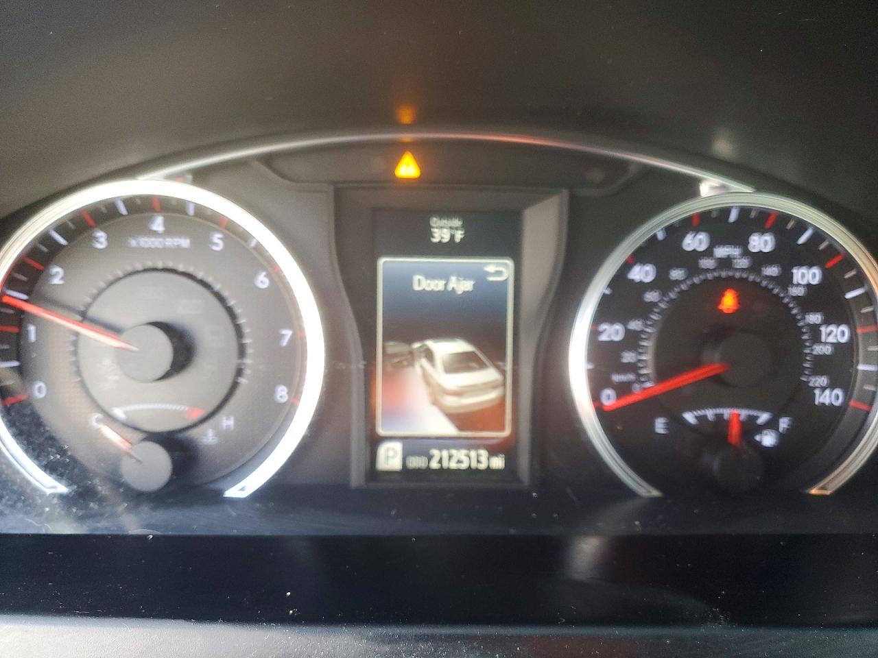 2015 TOYOTA CAMRY XSE photo 9