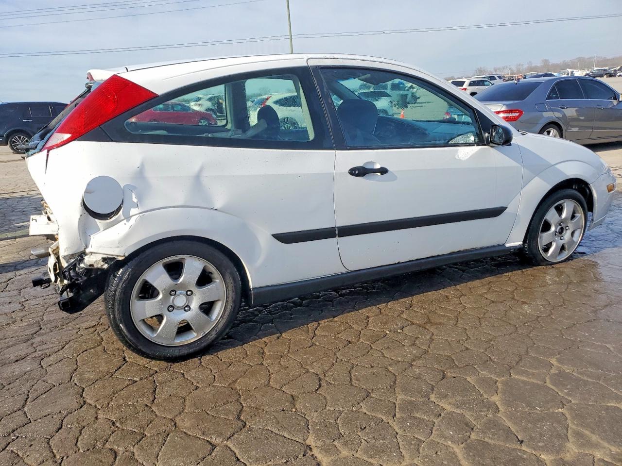 2001 FORD FOCUS ZX3 photo 3
