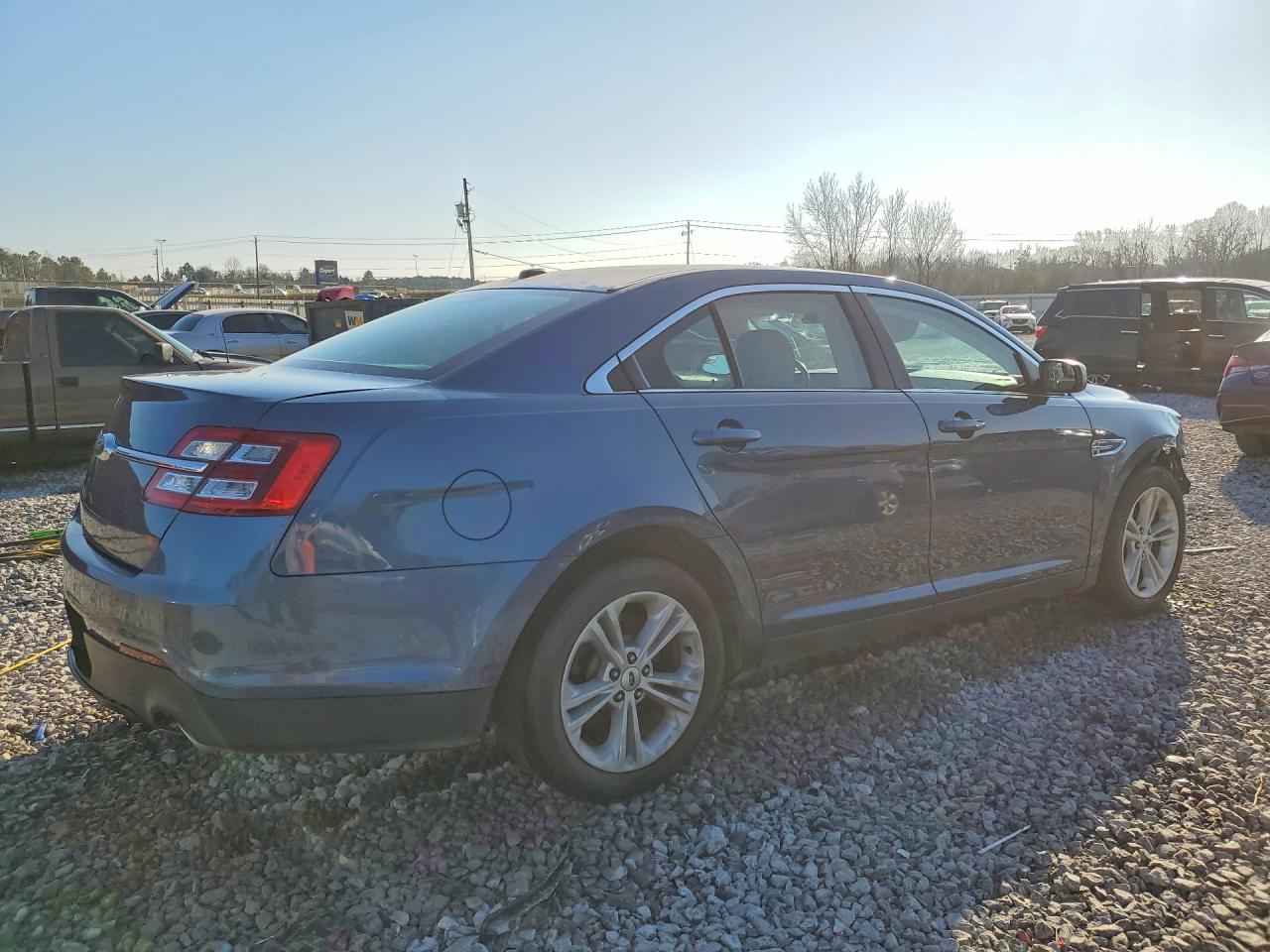 2018 FORD TAURUS SE photo 5