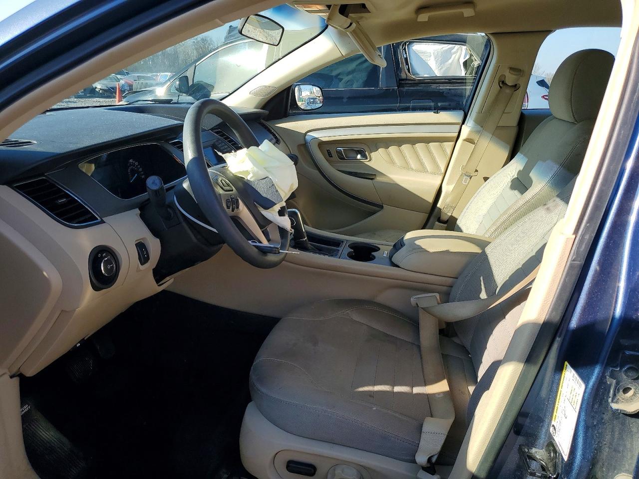 2018 FORD TAURUS SE photo 13
