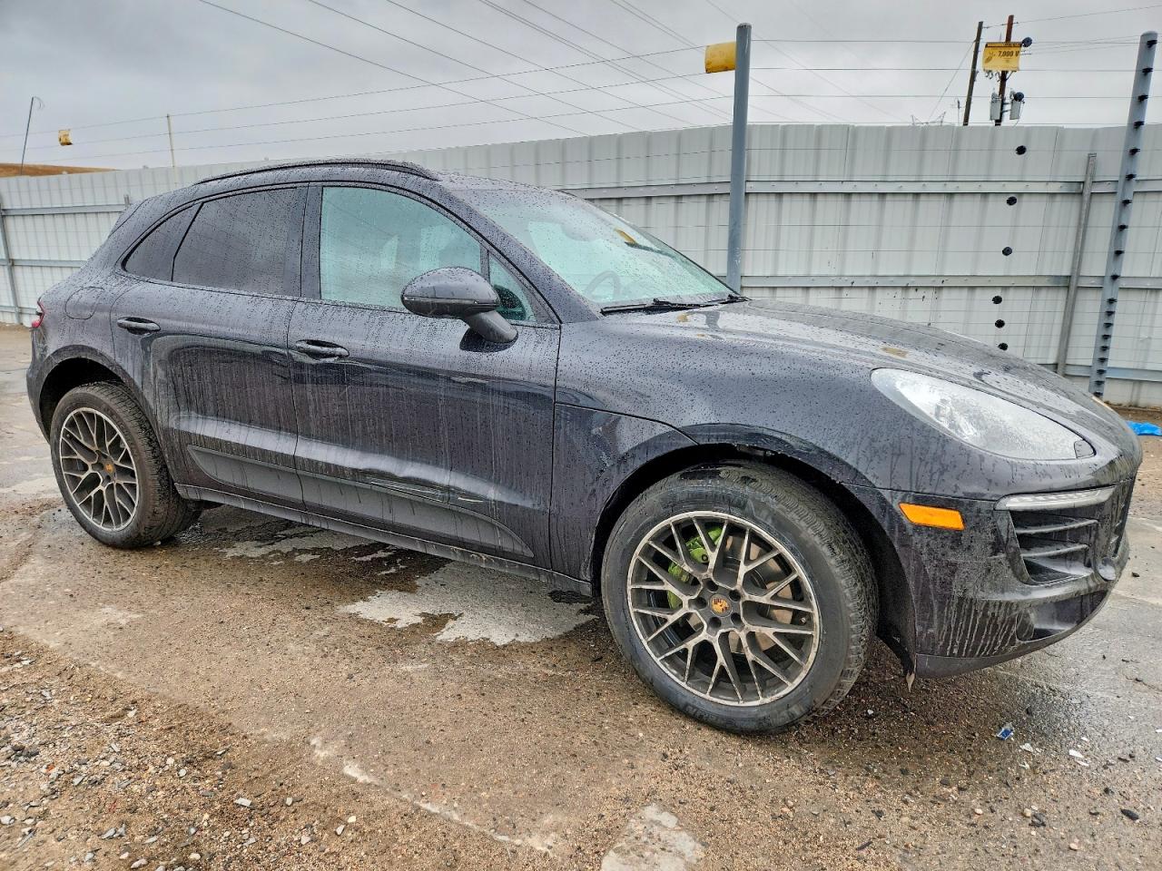2015 PORSCHE MACAN S photo 4