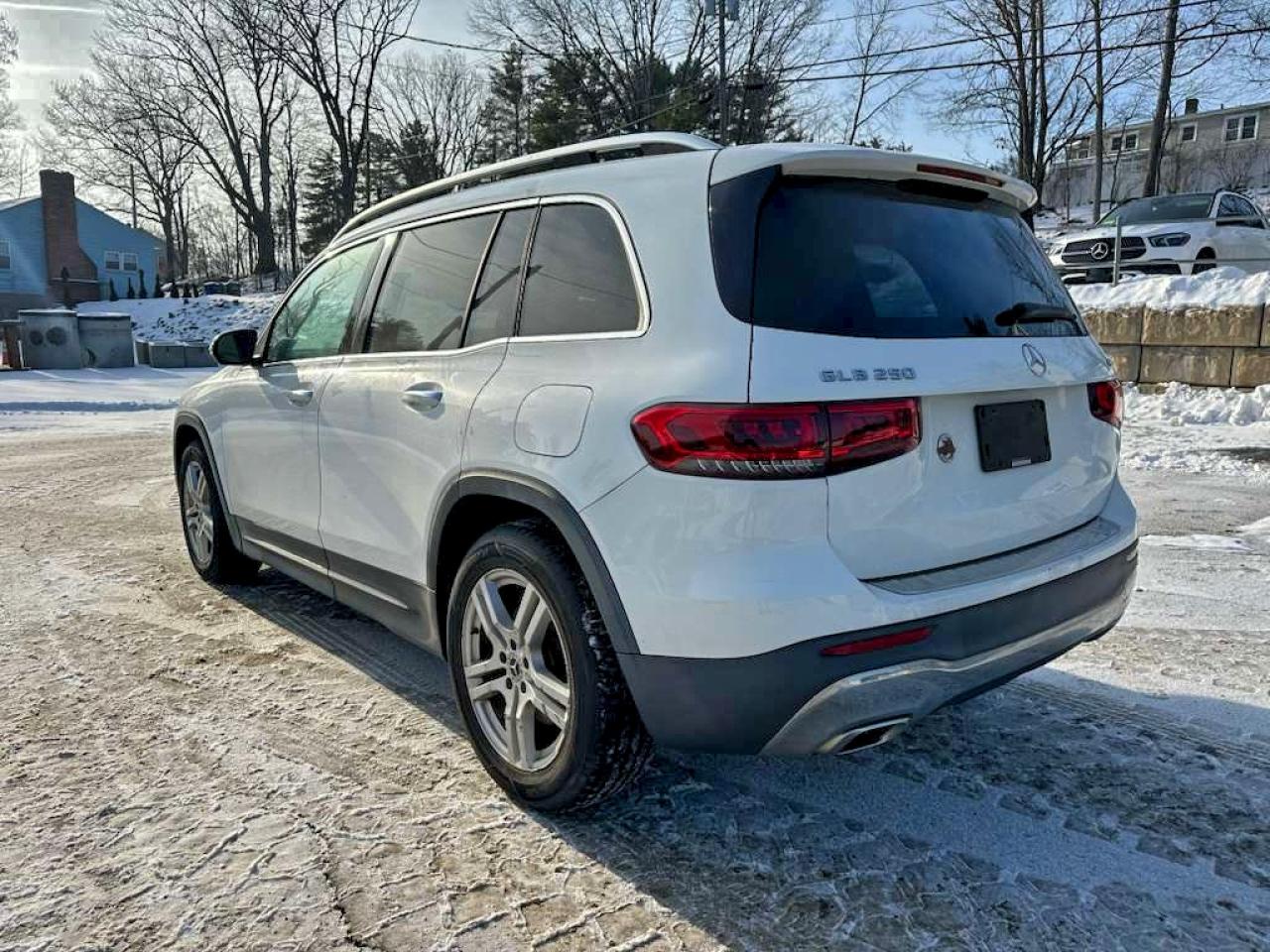 2021 MERCEDES-BENZ GLB 250 4MATIC photo 2