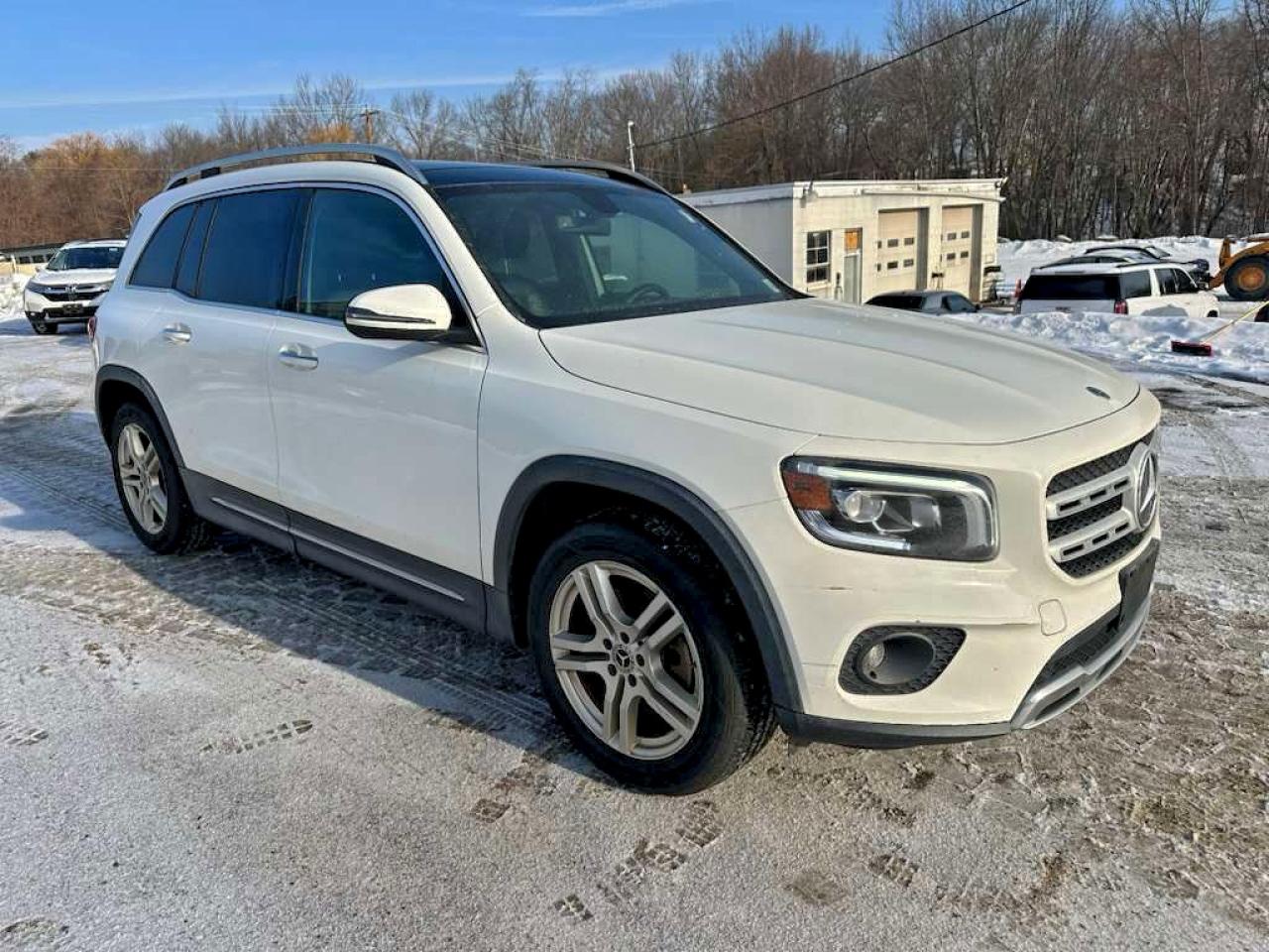 2021 MERCEDES-BENZ GLB 250 4MATIC photo 4