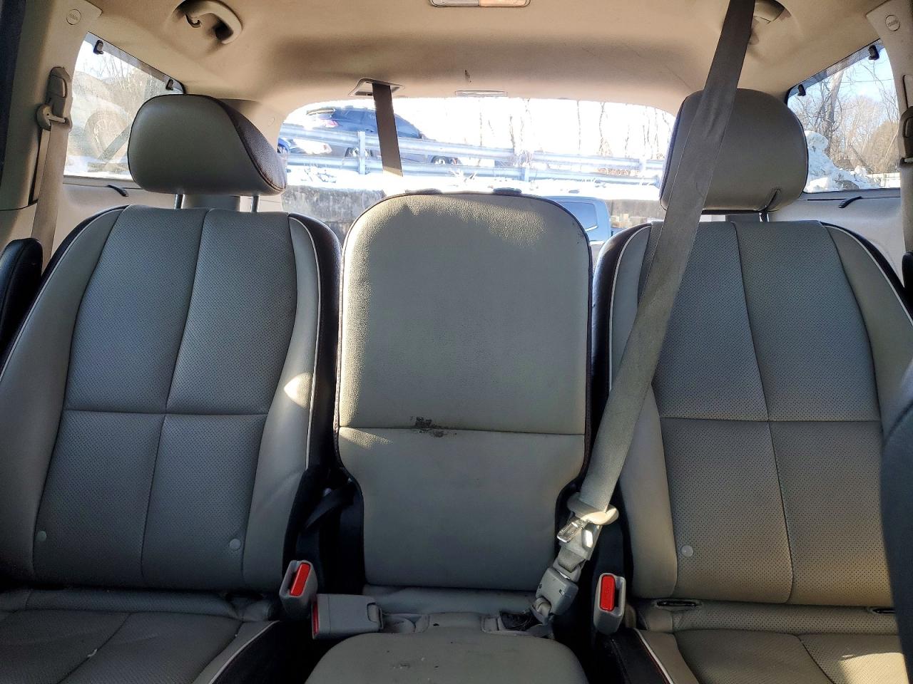2021 KIA SEDONA LX photo 10