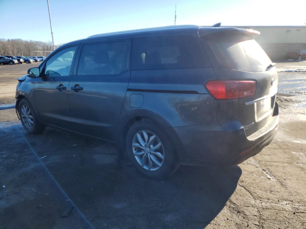 2021 KIA SEDONA LX photo 2