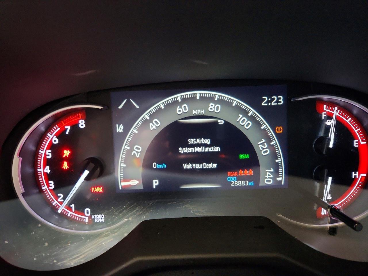 2024 TOYOTA RAV4 XLE photo 17