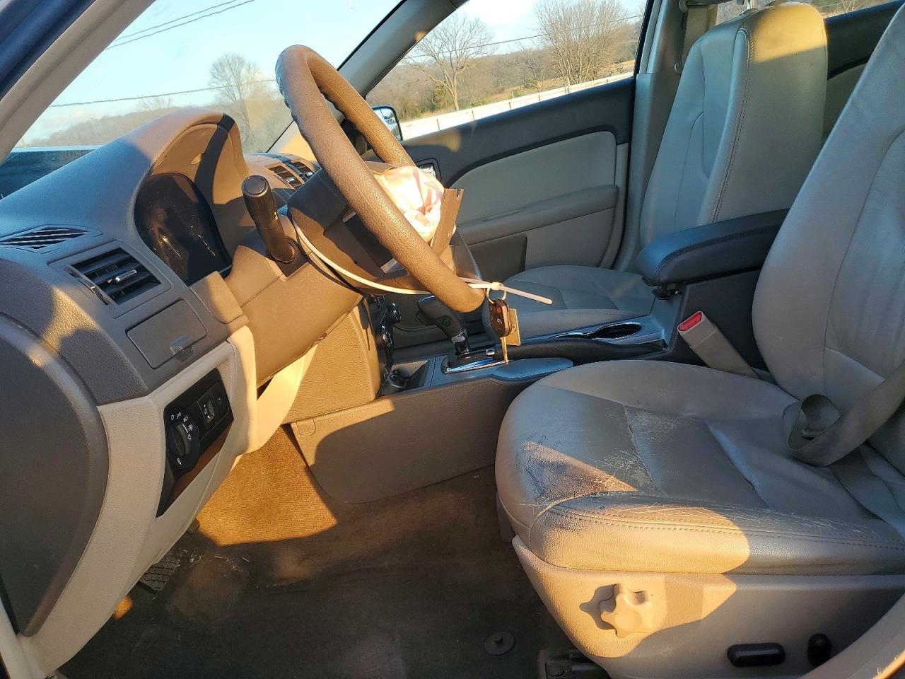 2012 FORD FUSION SE photo 7
