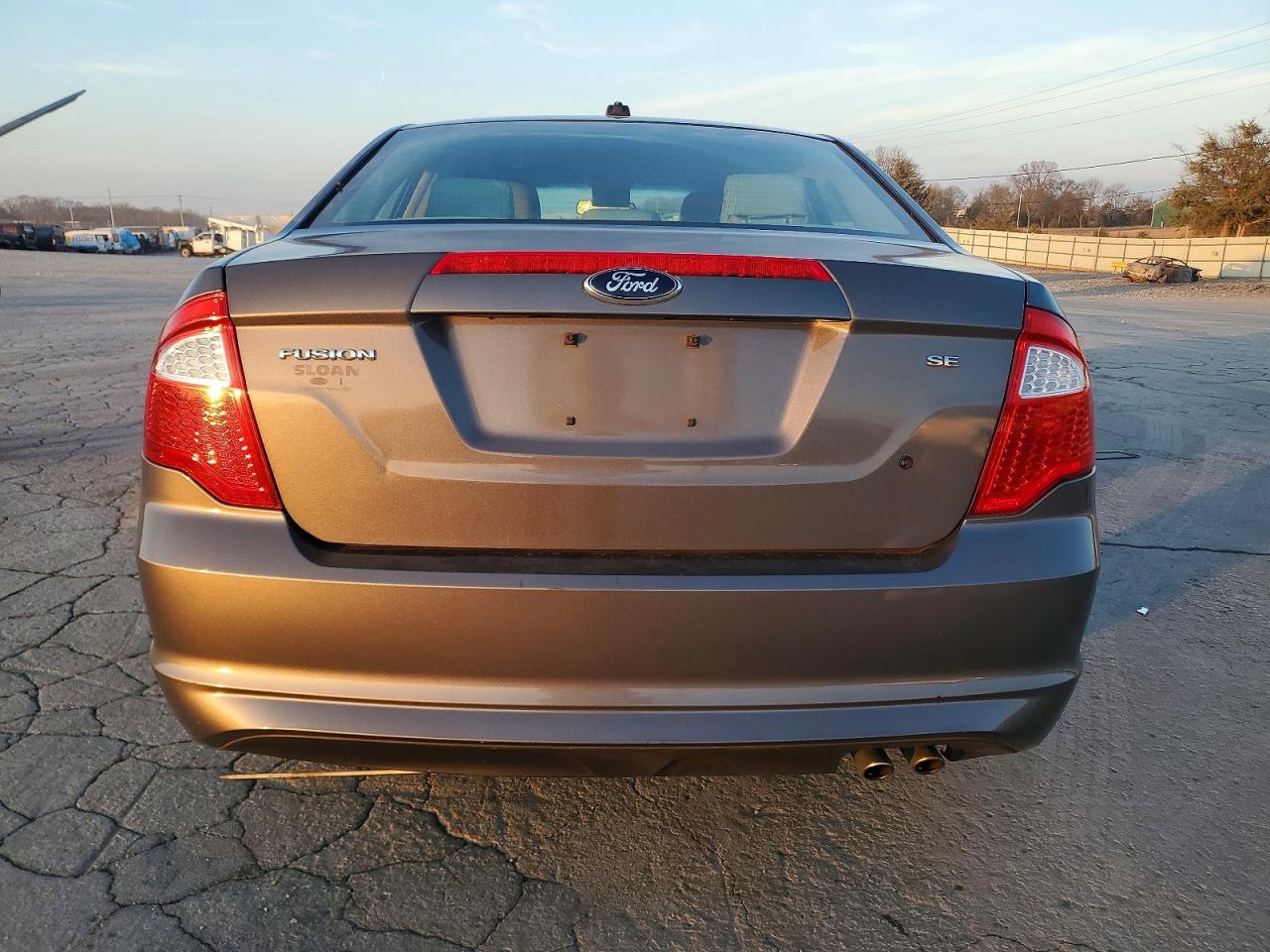2012 FORD FUSION SE photo 6